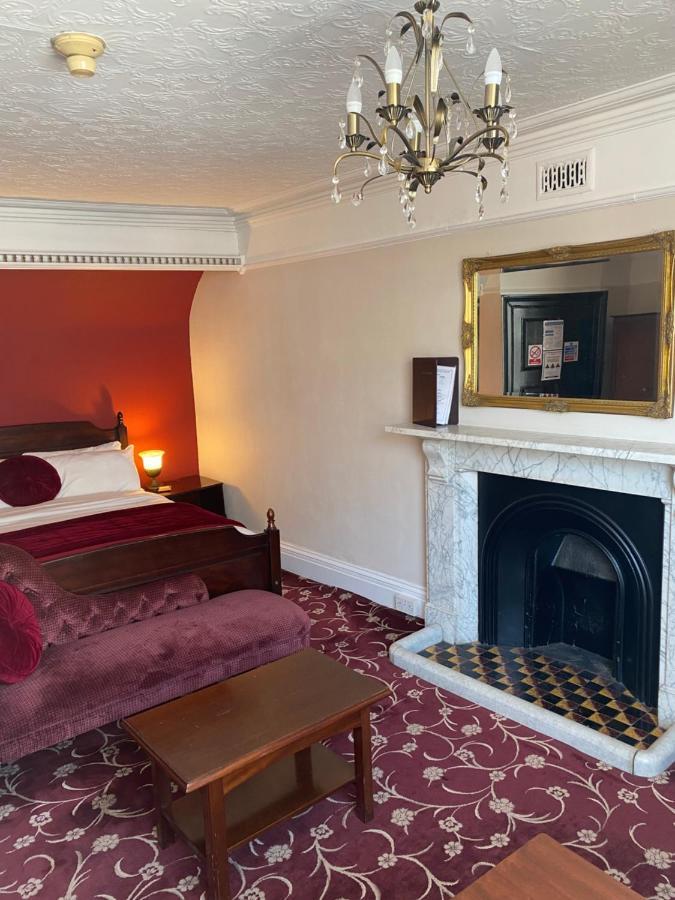 The Tudor Hotel Μπριτζγουότερ Εξωτερικό φωτογραφία